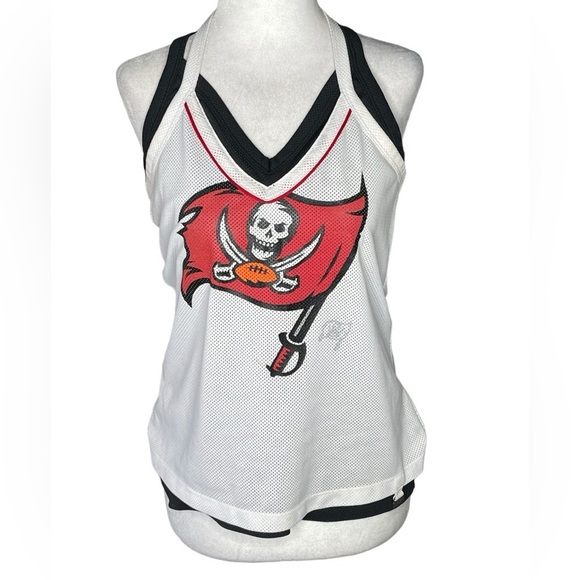 Reebok Tops - Vintage Y2K Buccaneers Reebok Women’s Apparel size Small football NFL